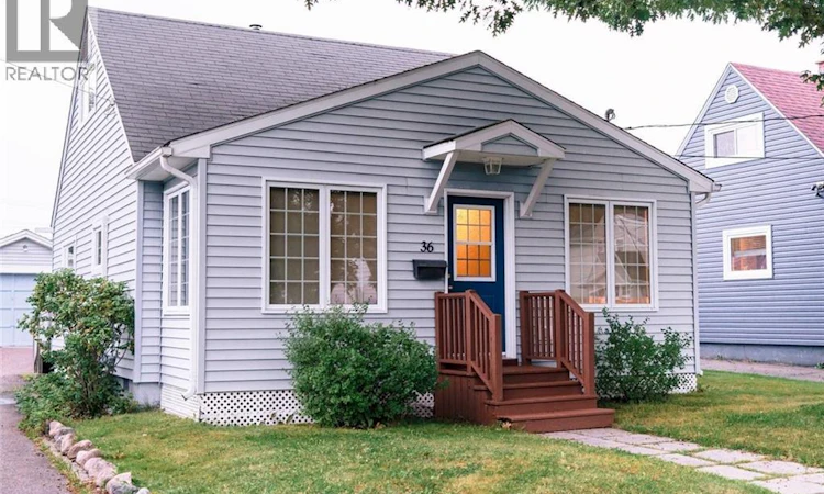 36 Pugsley Avenue