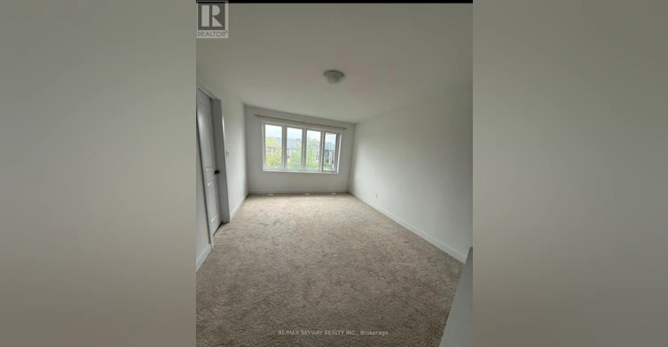 10 Blue Forest Crescent, Barrie, ON, L0J 0N3 - 13