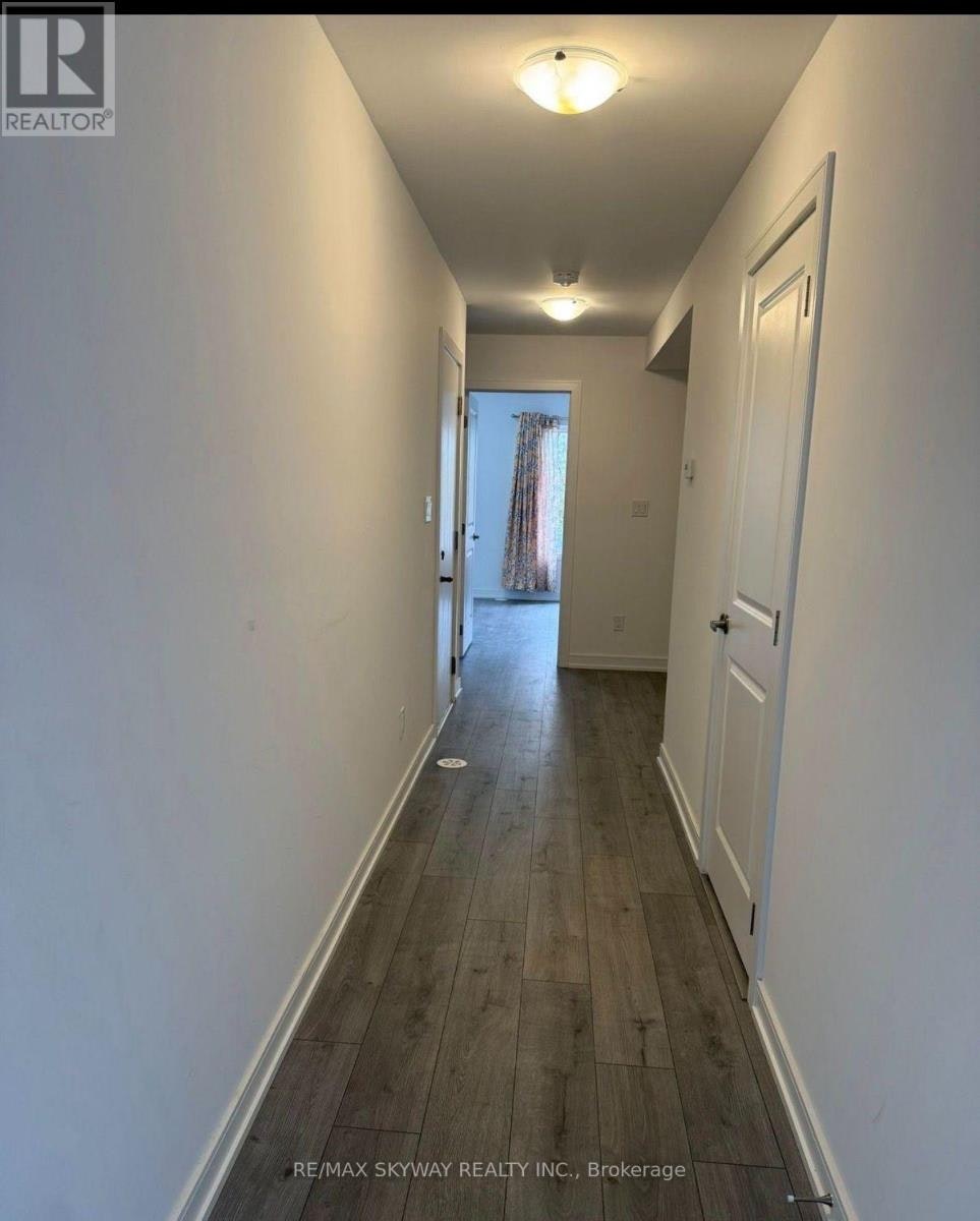 10 Blue Forest Crescent, Barrie, ON, L0J 0N3 - 10