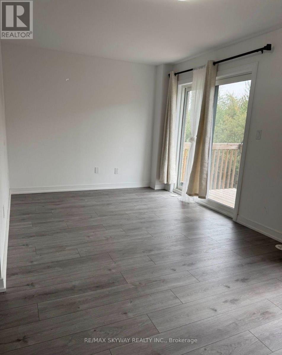 10 Blue Forest Crescent, Barrie, ON, L0J 0N3 - 9