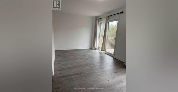 10 Blue Forest Crescent, Barrie, ON, L0J 0N3 - 9