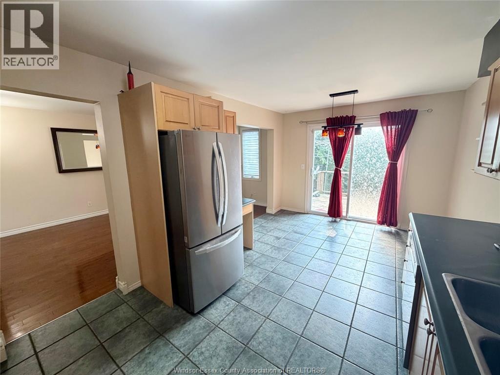 1484 Border, Tecumseh, ON, N8N 4Y8 - 9