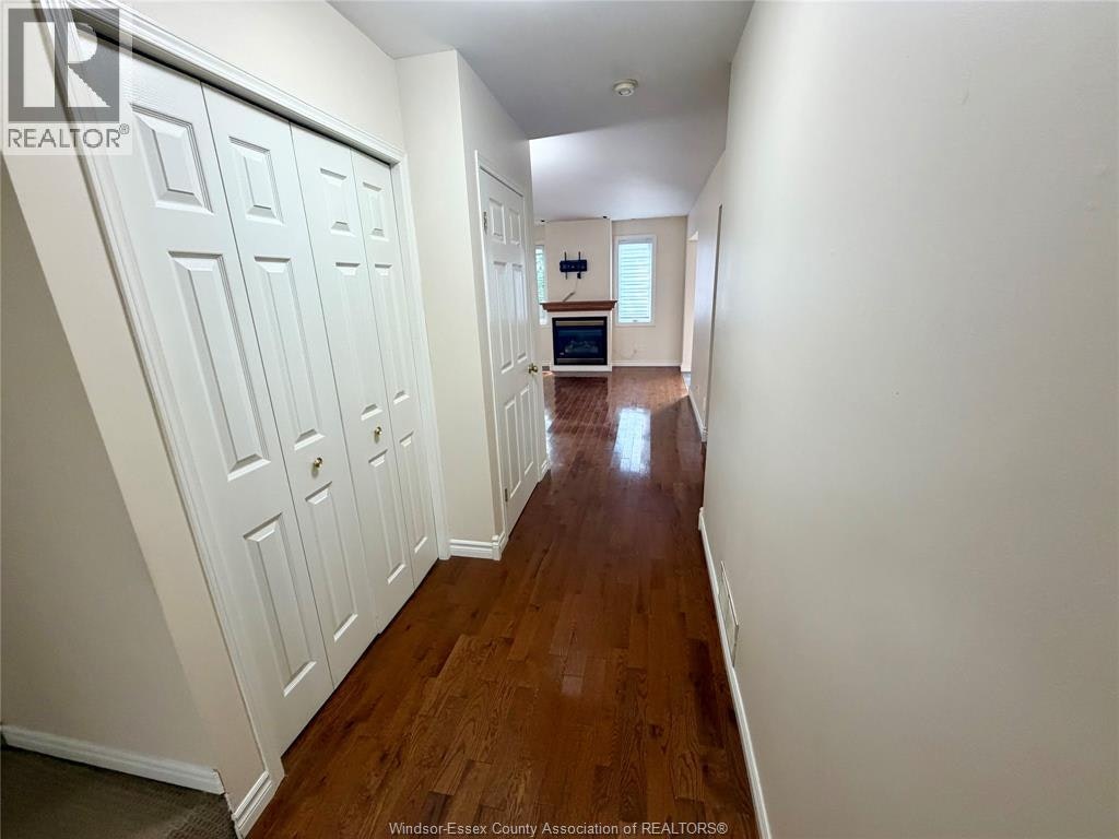 1484 Border, Tecumseh, ON, N8N 4Y8 - 4