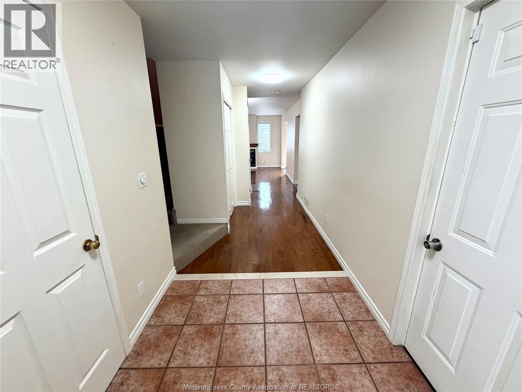 1484 Border, Tecumseh, ON, N8N 4Y8 - 3