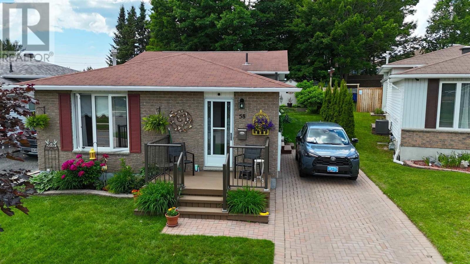 58 Stewart Crescent, Elliot Lake, ON, P5A 3C4