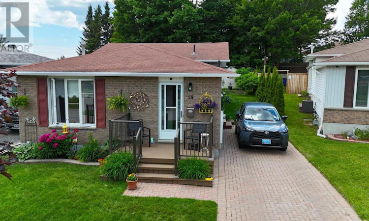 58 Stewart Crescent