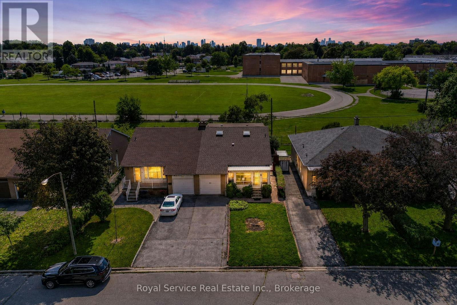 65 Combermere Drive, Toronto, ON, M3A 2W4