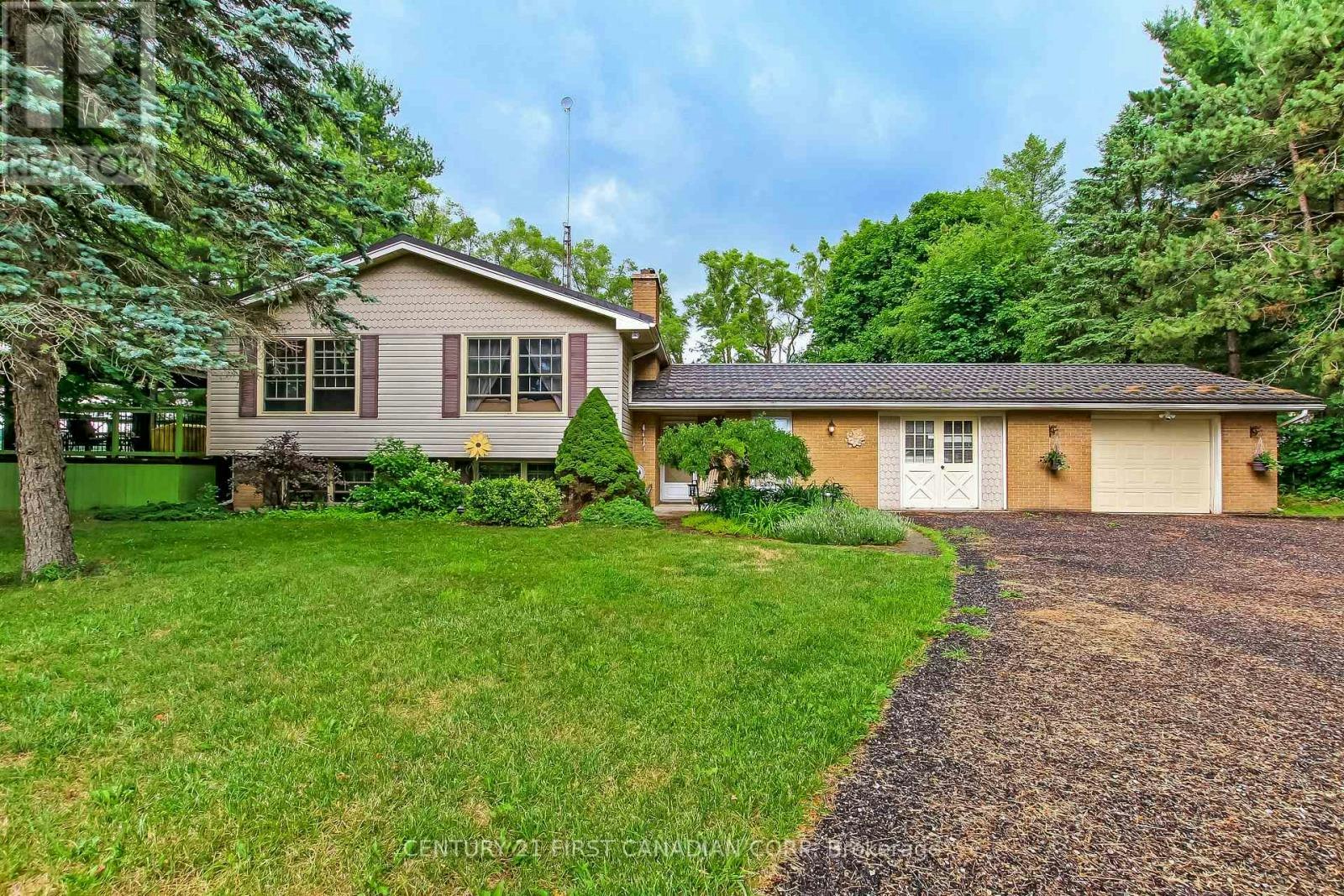 6892 Century Drive, Strathroy, ON, N6B 3N1