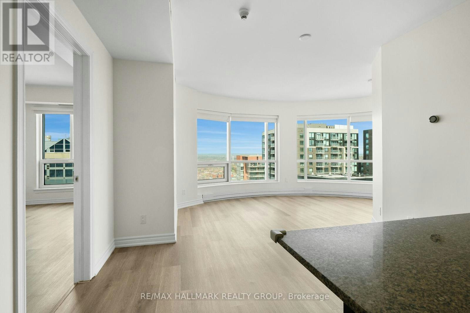 2404-234 Rideau Street, Ottawa, ON, K1N 0A9 - 9