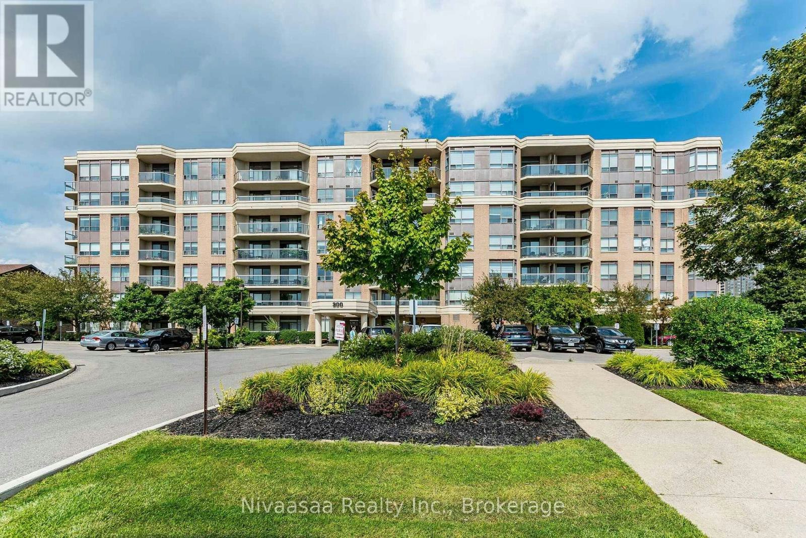 514-300 Ray Lawson Boulevard, Brampton, ON, L6Y 5H5