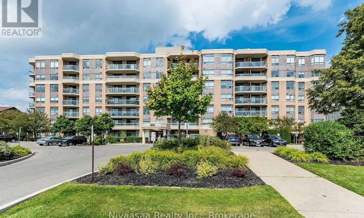 514-300 Ray Lawson Boulevard