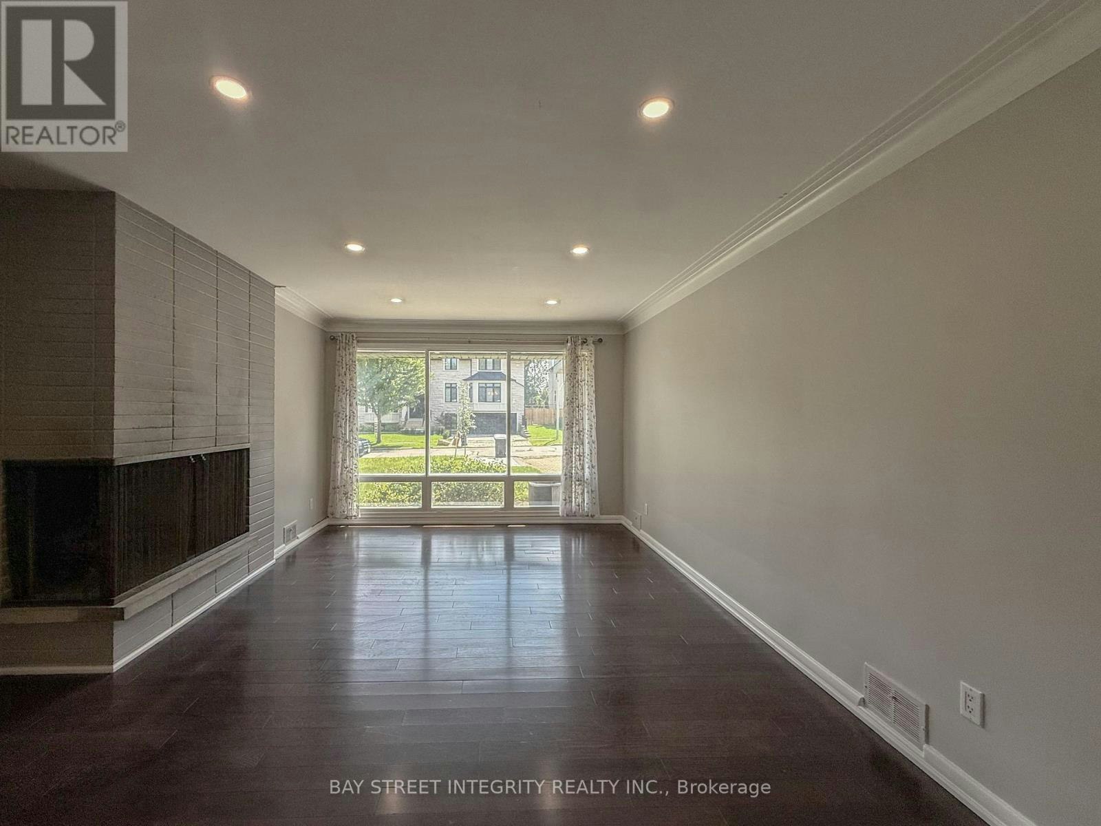 UPPER-40 Rippleton Road, Toronto, ON, M3B 1H6 - 3