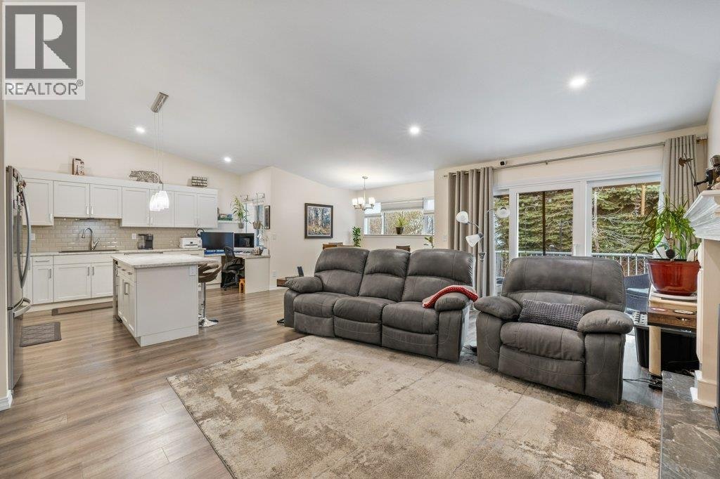 8-1873 Parkview Crescent, Kelowna, BC, V1X 7G7 - 10