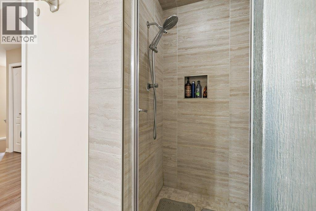 8-1873 Parkview Crescent, Kelowna, BC, V1X 7G7 - 21