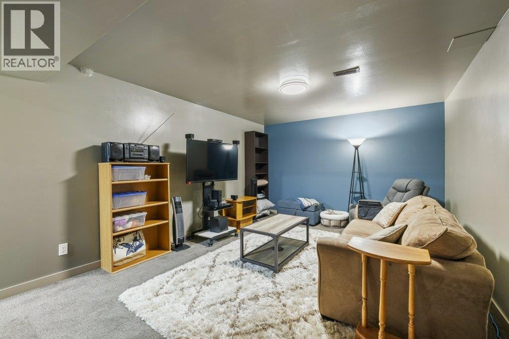 8-1873 Parkview Crescent, Kelowna, BC, V1X 7G7 - 35
