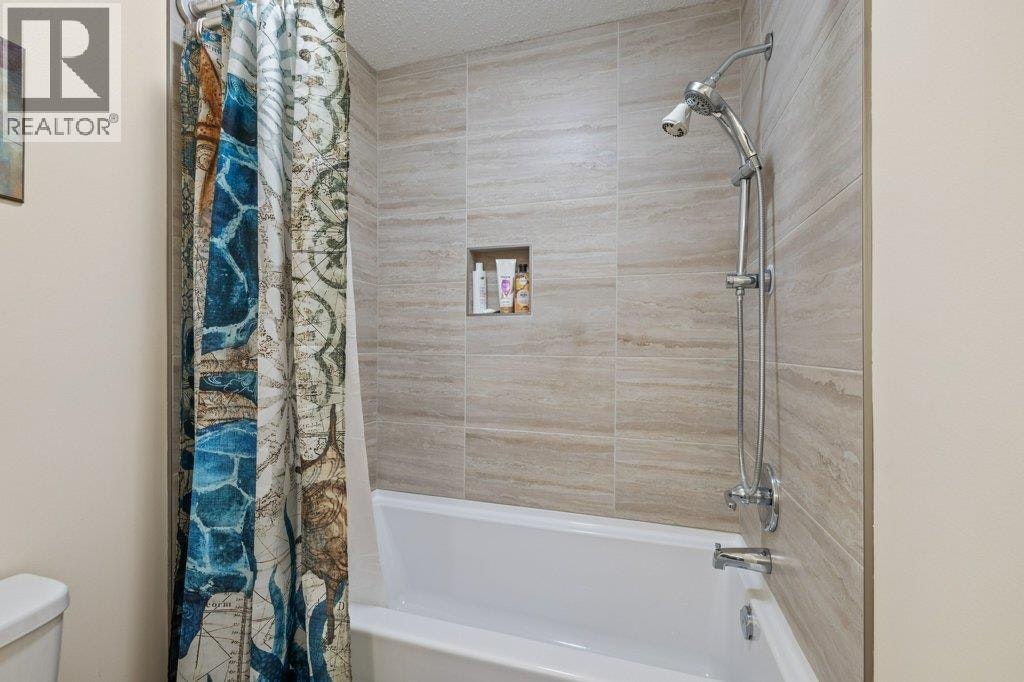 8-1873 Parkview Crescent, Kelowna, BC, V1X 7G7 - 15