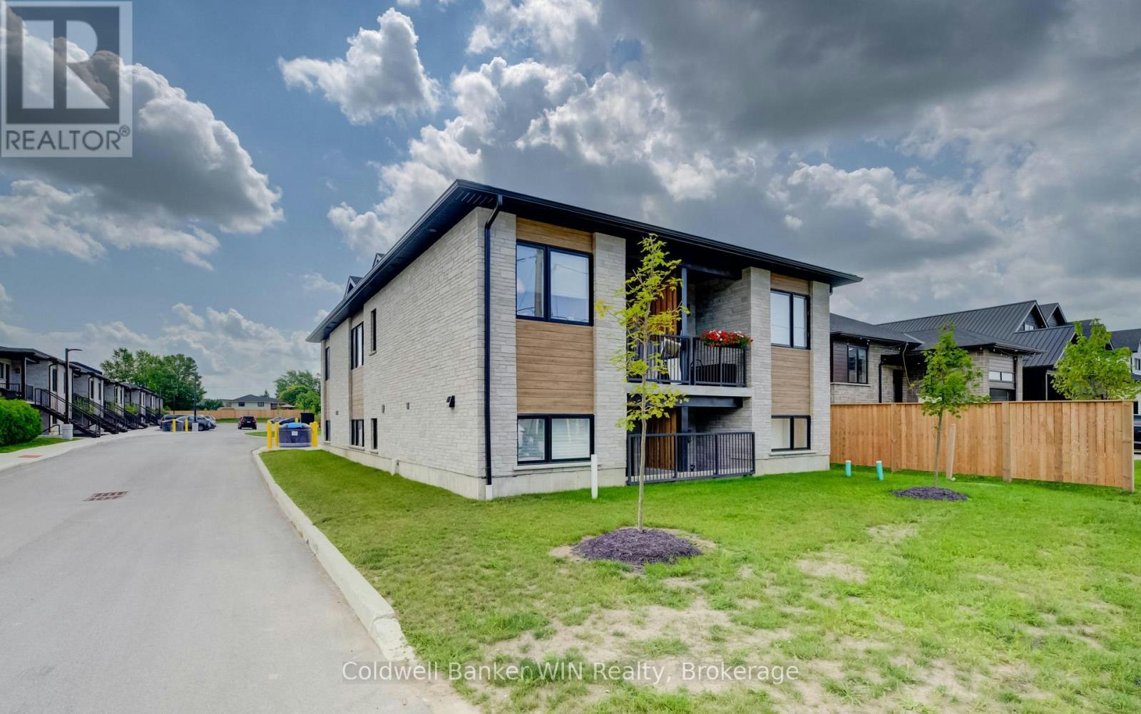 3-440 Wellington Street E, Wellington North, ON, N0G 2L2 - 3