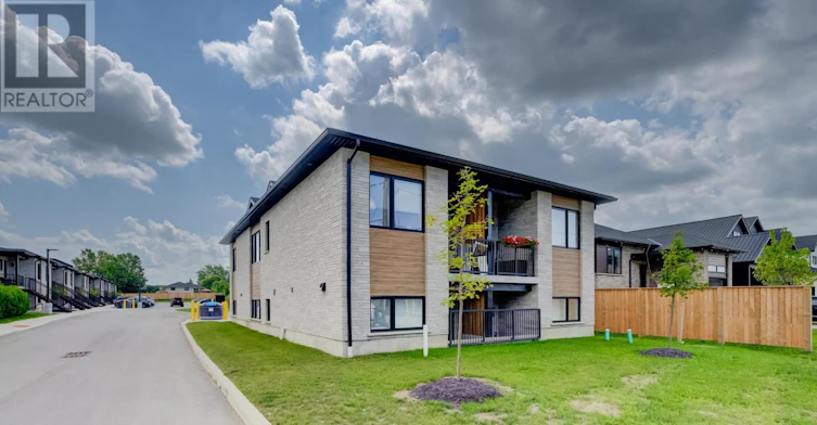 3-440 Wellington Street E, Wellington North, ON, N0G 2L2 - 3