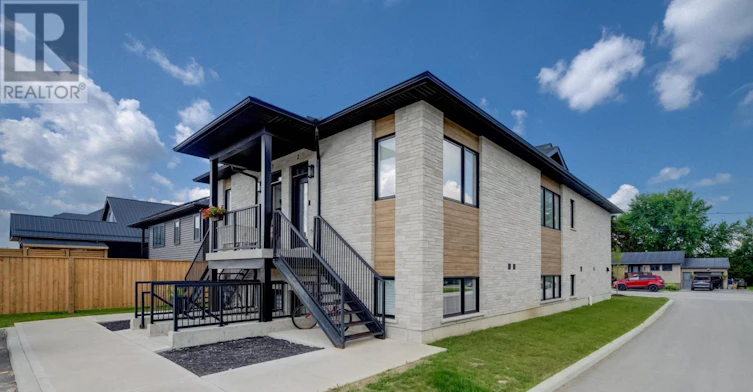 3-440 Wellington Street E, Wellington North, ON, N0G 2L2 - 2