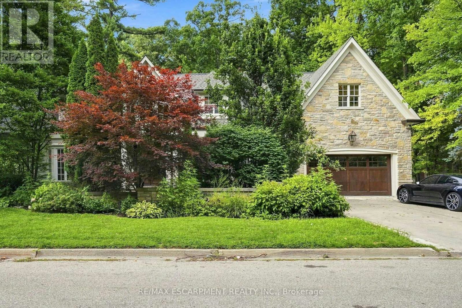 2025-2035 Heartwood Court, Mississauga, ON, L5C 4P7