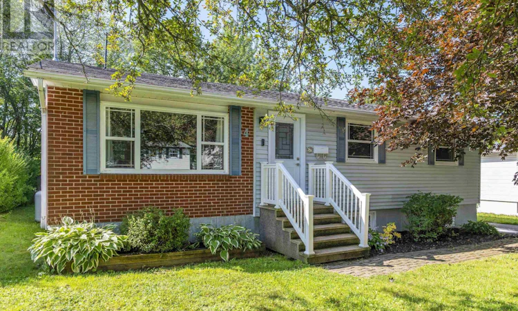 4 Clysdale Drive