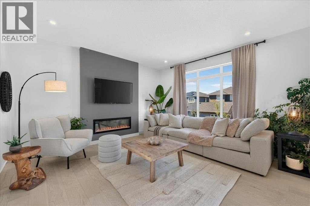 97 Sunrise Heath, Cochrane, AB, T4C 3C5