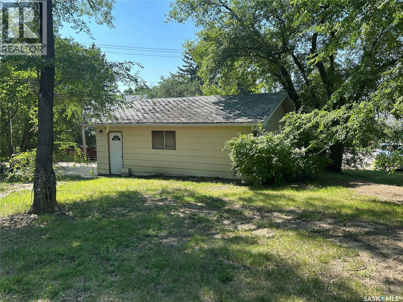 1138 1st Street, Estevan, SK, S4A 0G9