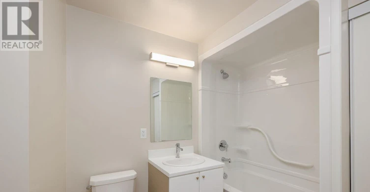108-50 Herrick Avenue, St. Catharines, ON, L2P 2T9 - 11