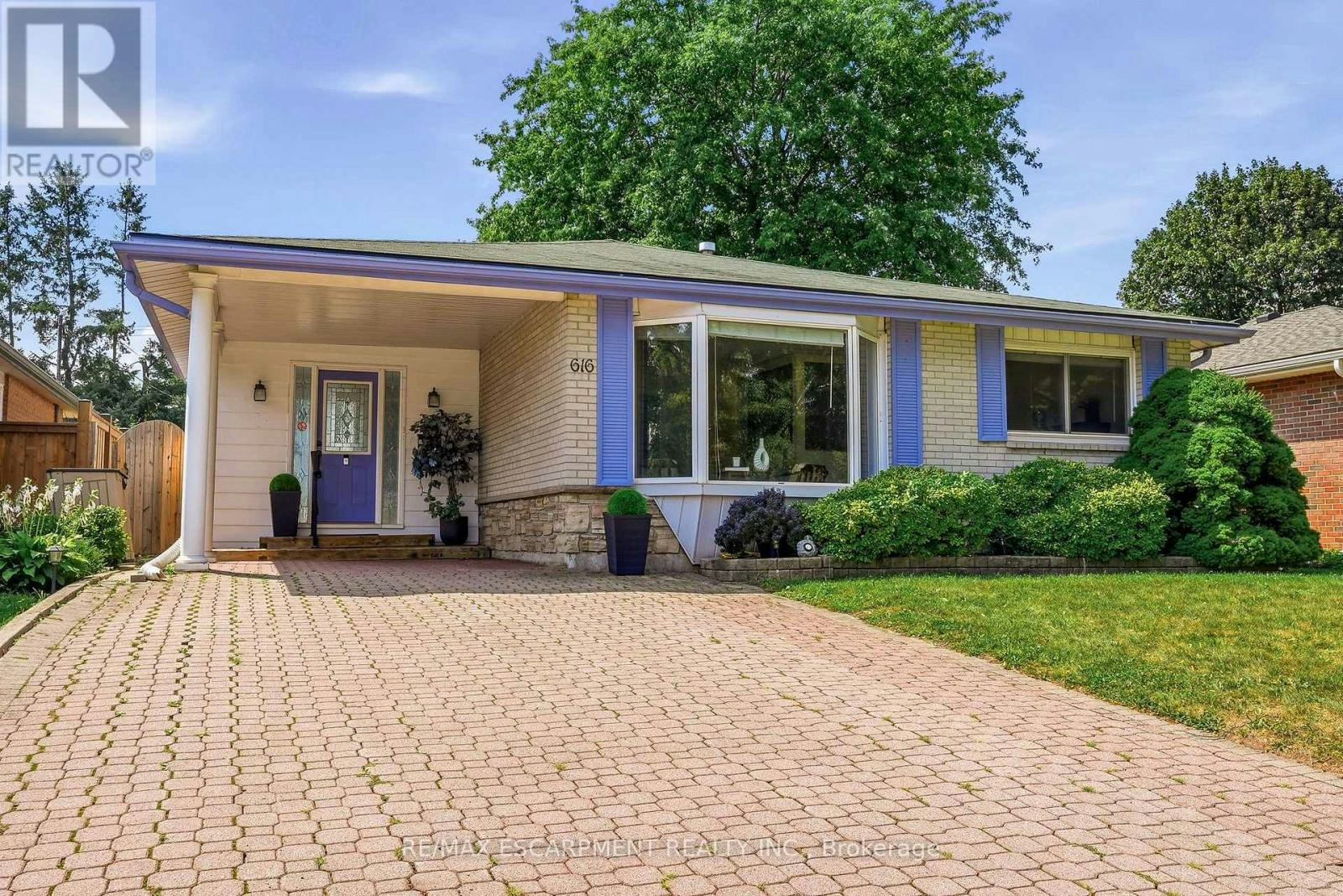 616 Mullin Way, Burlington, ON, L7L 4J4