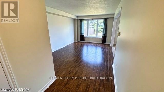 926 Grenfell Drive, London, ON, N5X 4R8 - 3