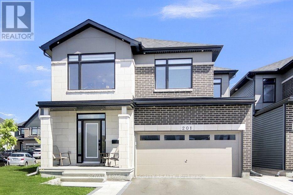 201 Reisling Way, Ottawa, ON, K1T 0X1