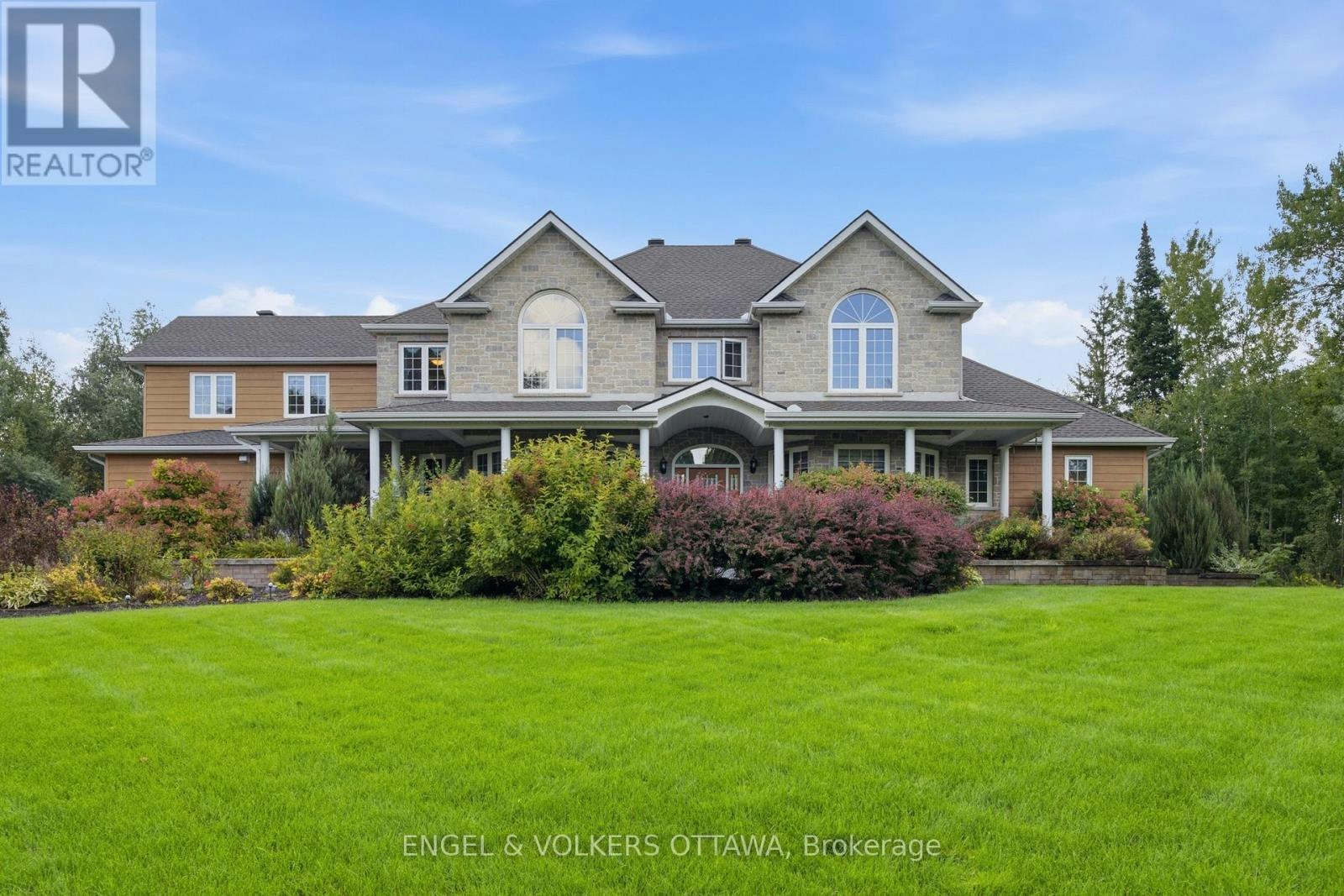 6622 Blossom Trail Drive, Ottawa, ON, K4P 1R5
