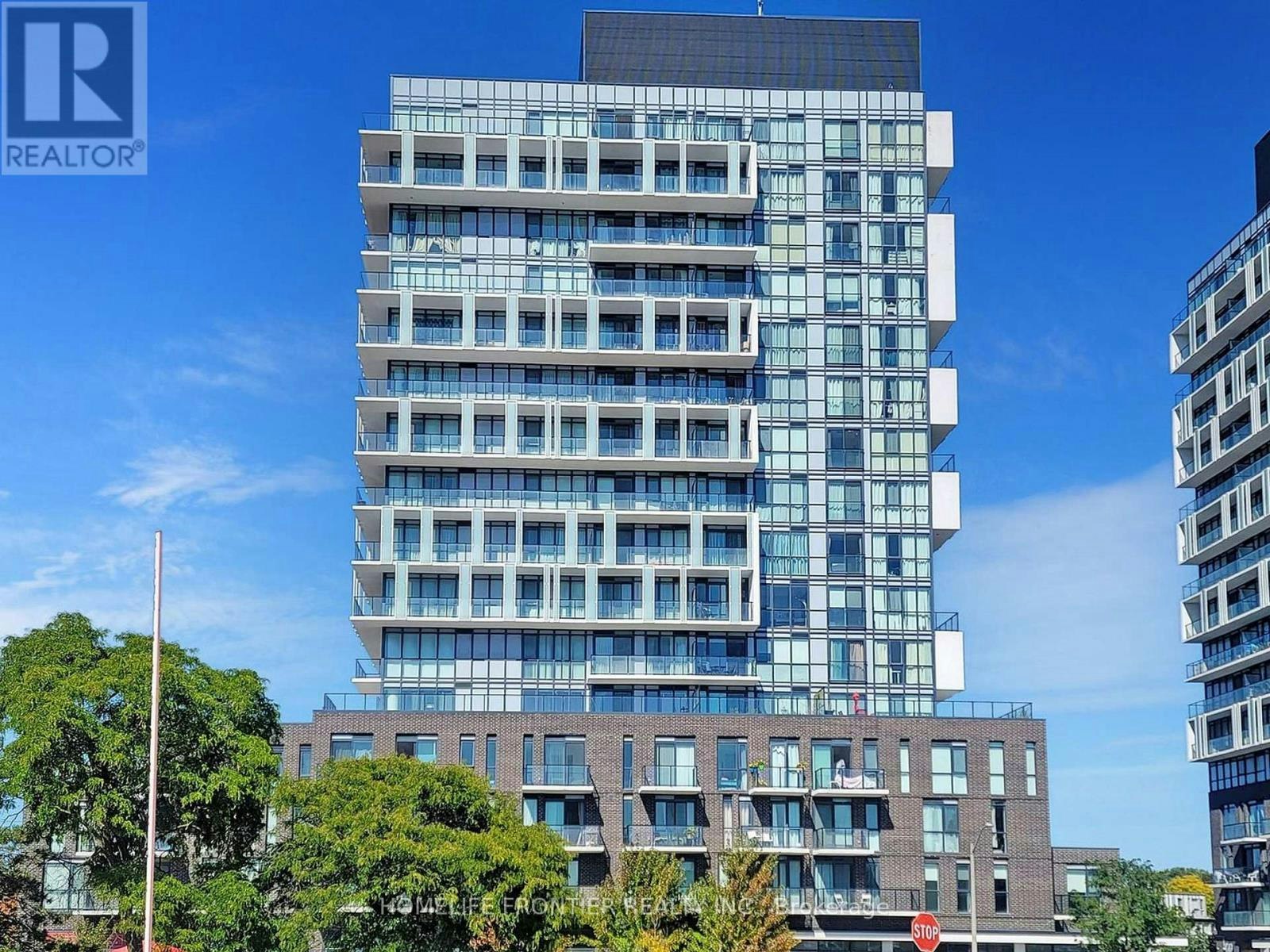 418-128 Fairview Mall Drive, Toronto, ON, M2J 0E8