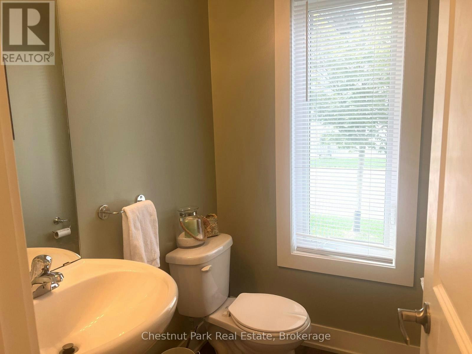 22 Kennedy Avenue, Collingwood, ON, L9Y 0Z5 - 7
