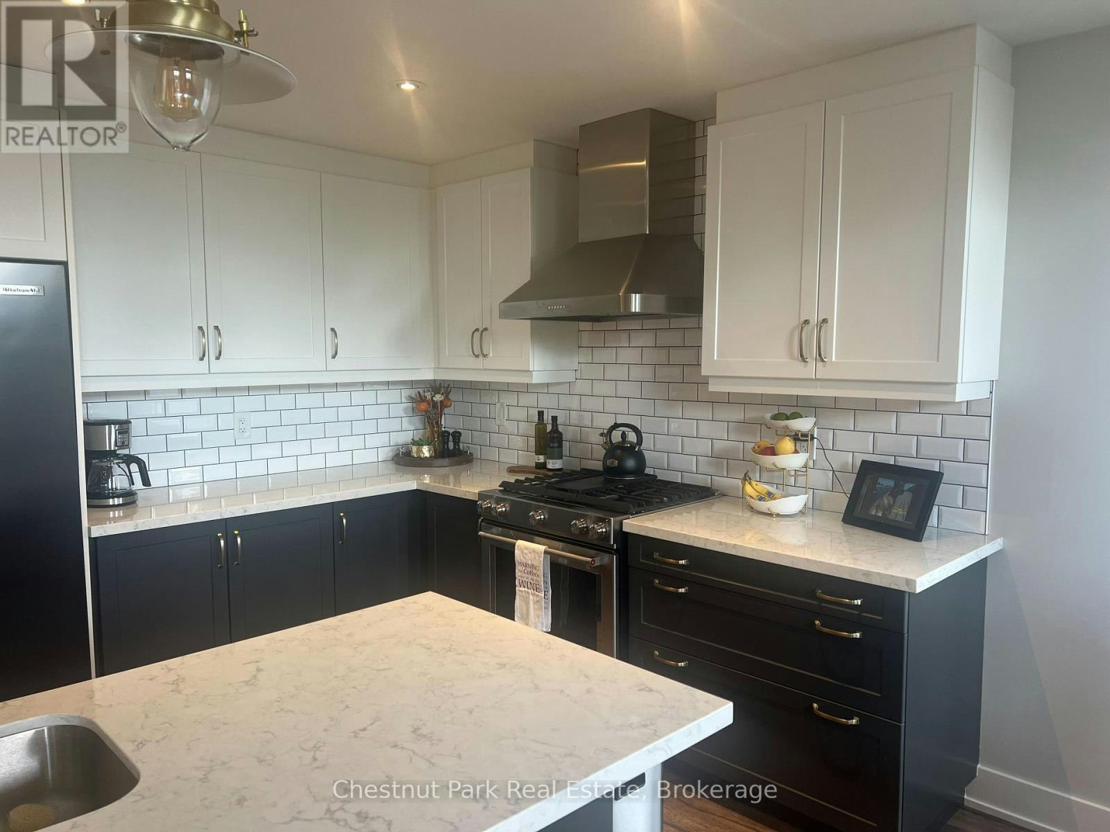 22 Kennedy Avenue, Collingwood, ON, L9Y 0Z5 - 12