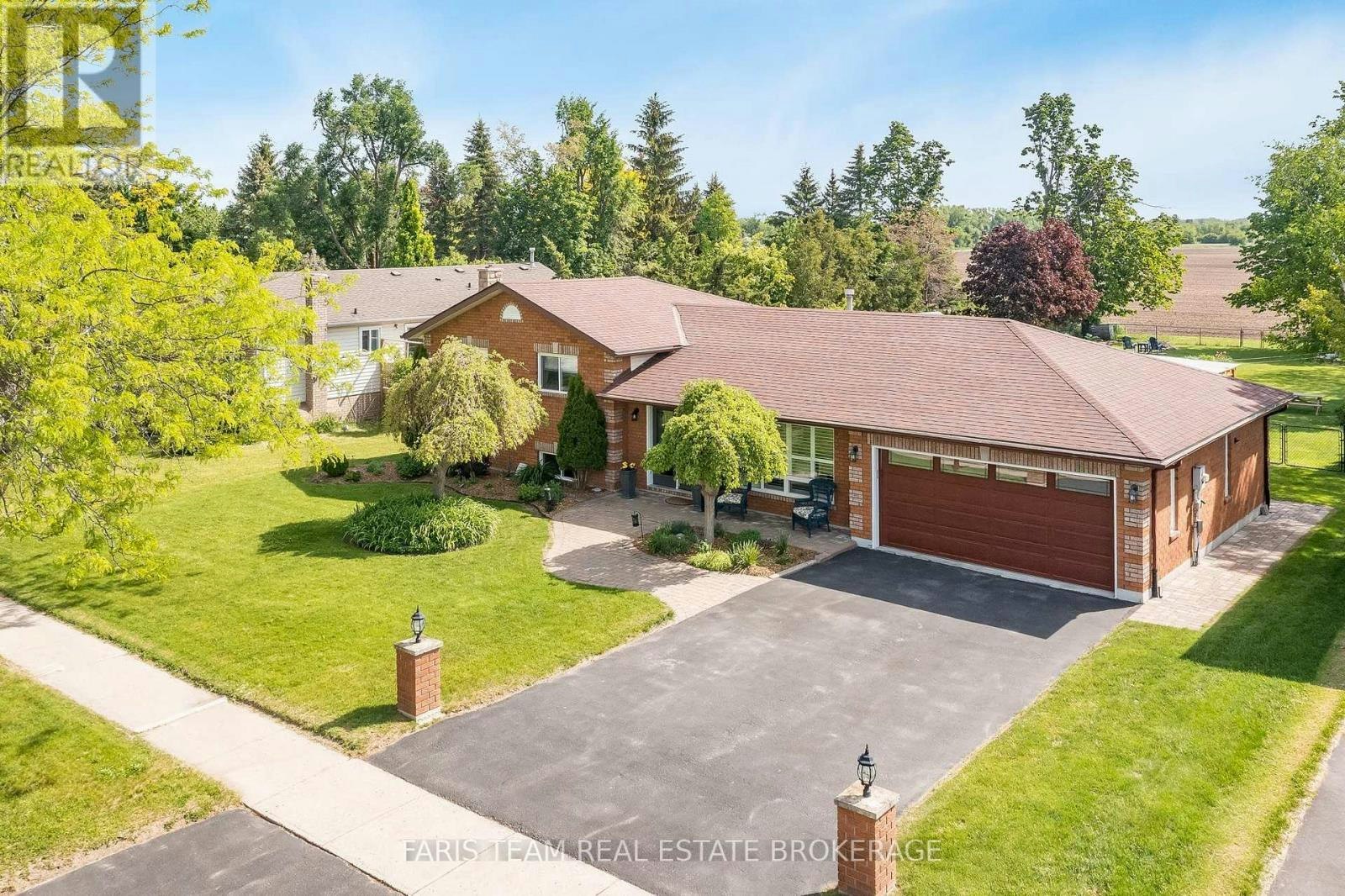 2032 Chantler Street, Innisfil, ON, L9S 1B5