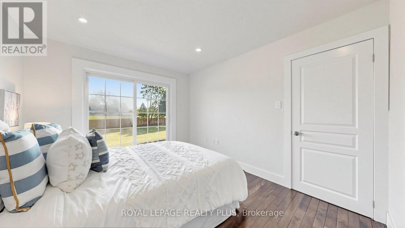 285 Bronte Road, Oakville, ON, L6L 3C5 - 8