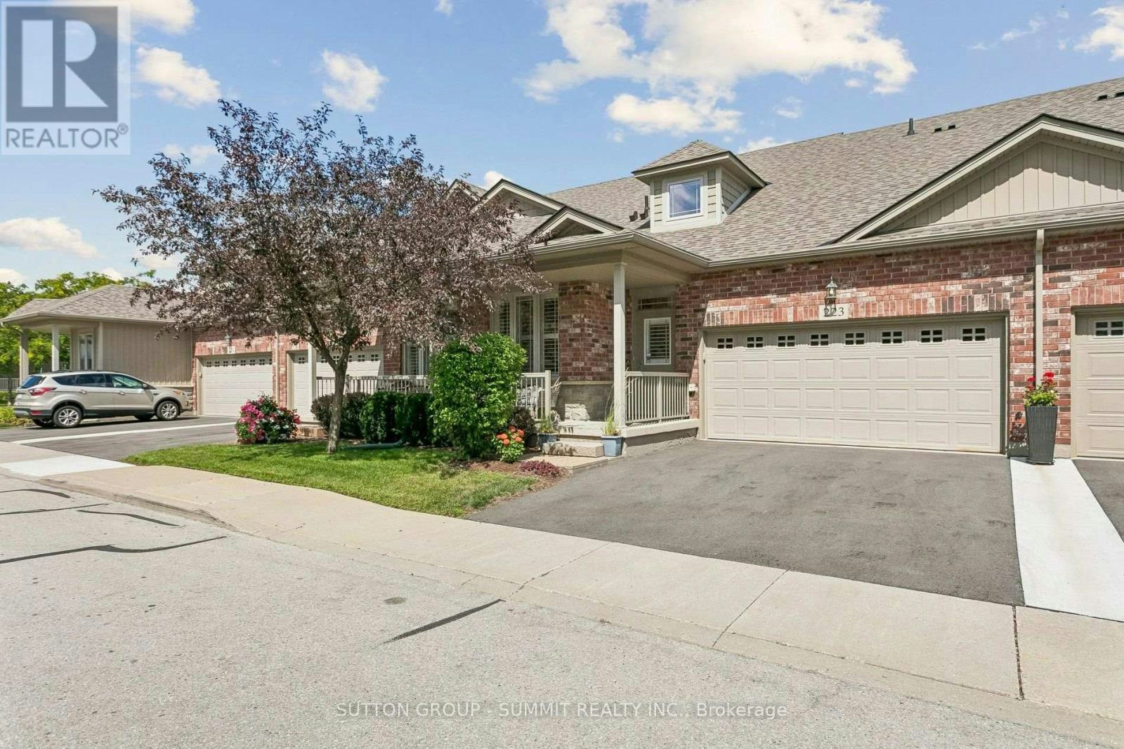 223-2120 Itabashi Way, Burlington, ON, L7M 0V3