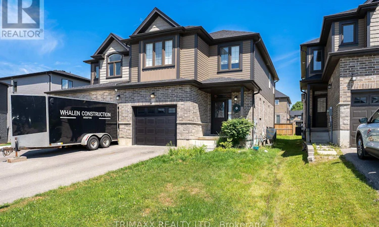 103 Links Crescent