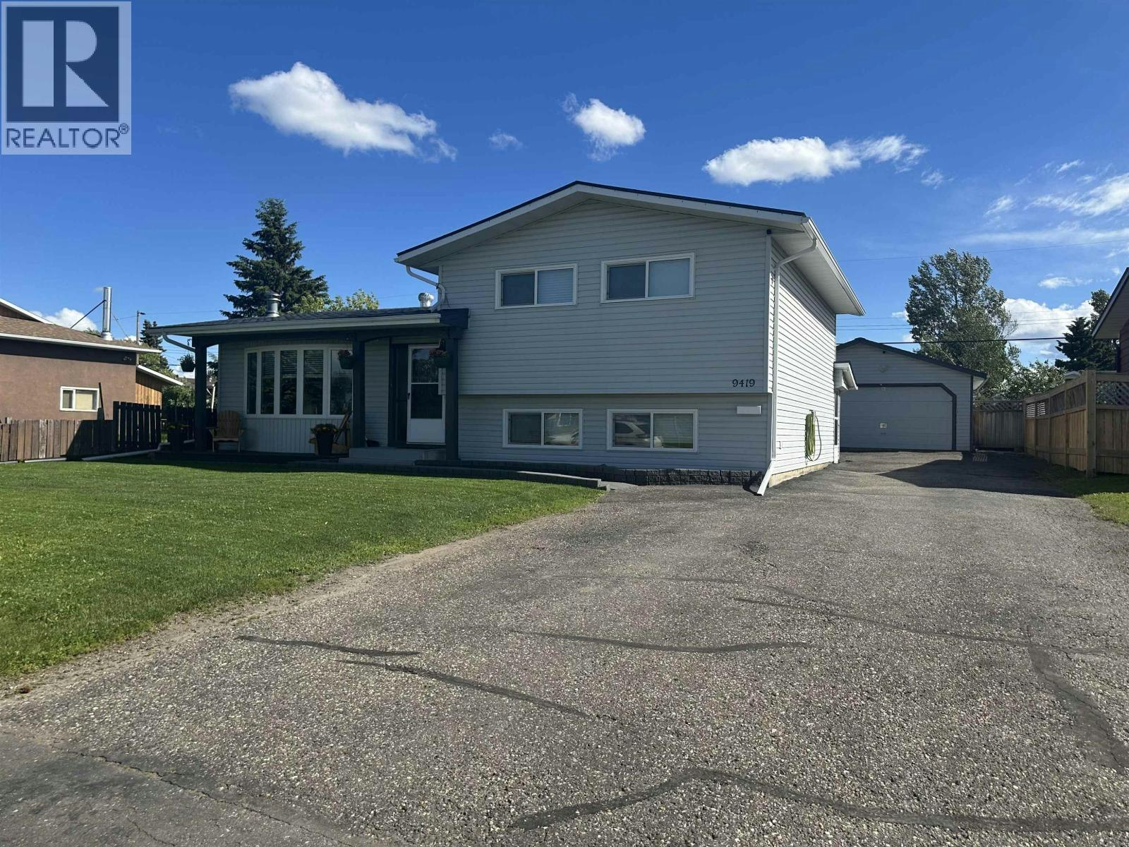 9419 106 Avenue, Fort St. John, BC, V1J 5L4