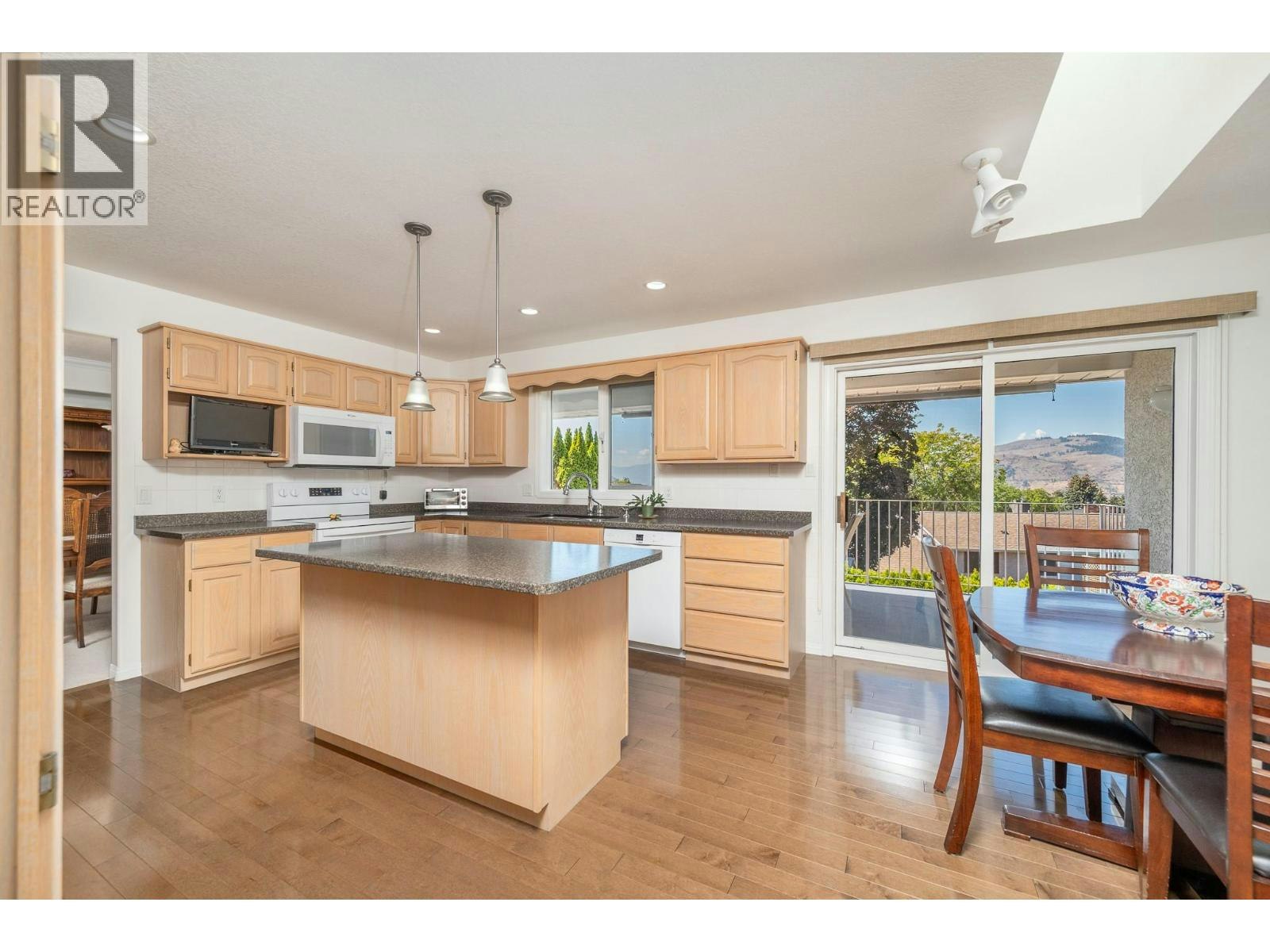 3912 Cascade Drive, Vernon, BC, V1T 9E7 - 12
