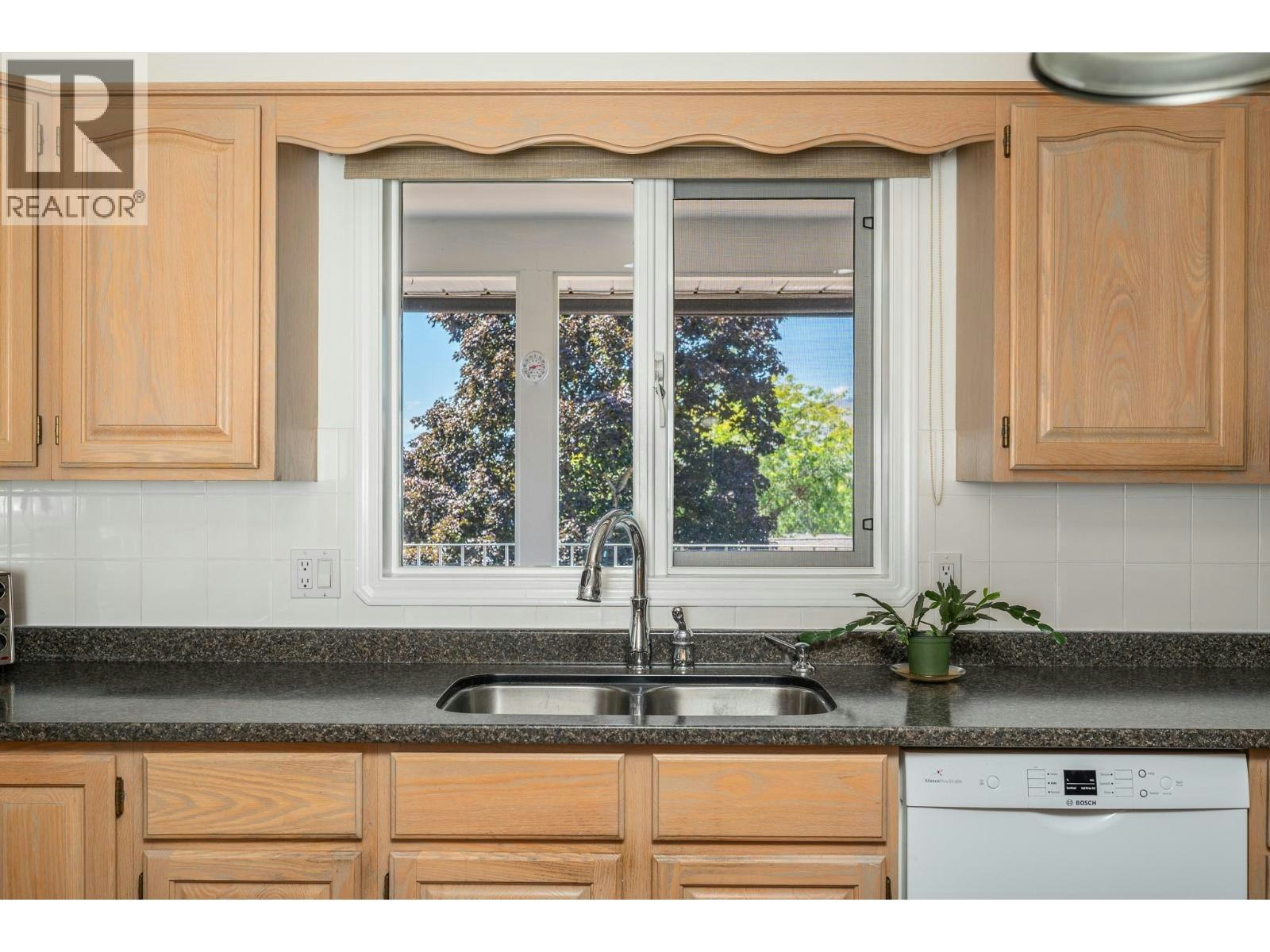 3912 Cascade Drive, Vernon, BC, V1T 9E7 - 14