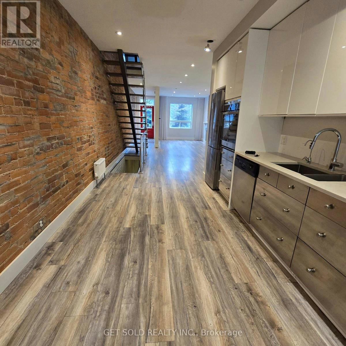 348 Dupont Street, Toronto, ON, M5R 1V9