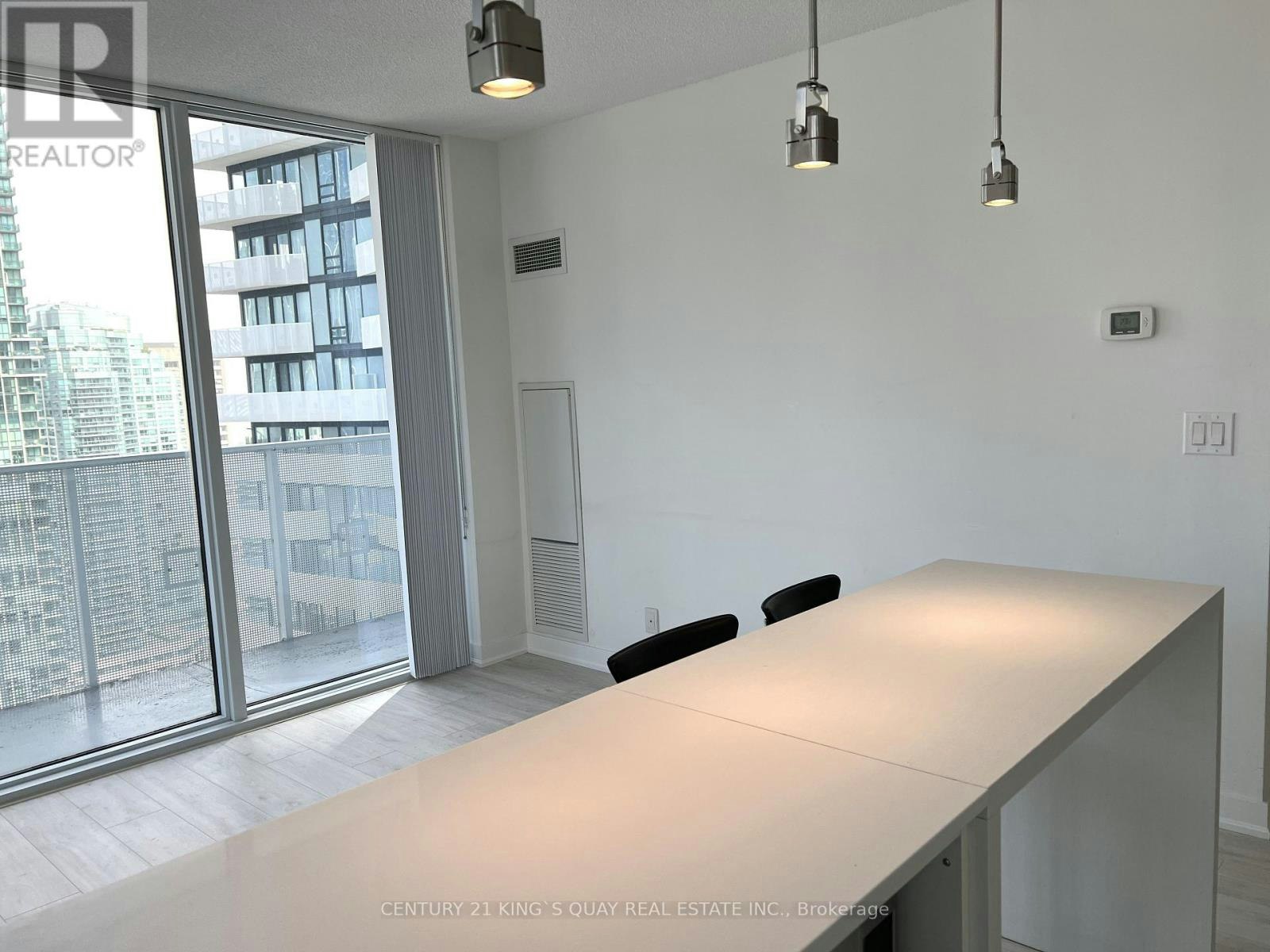 2804-100 Harbour Street, Toronto, ON, M5J 0B5 - 14