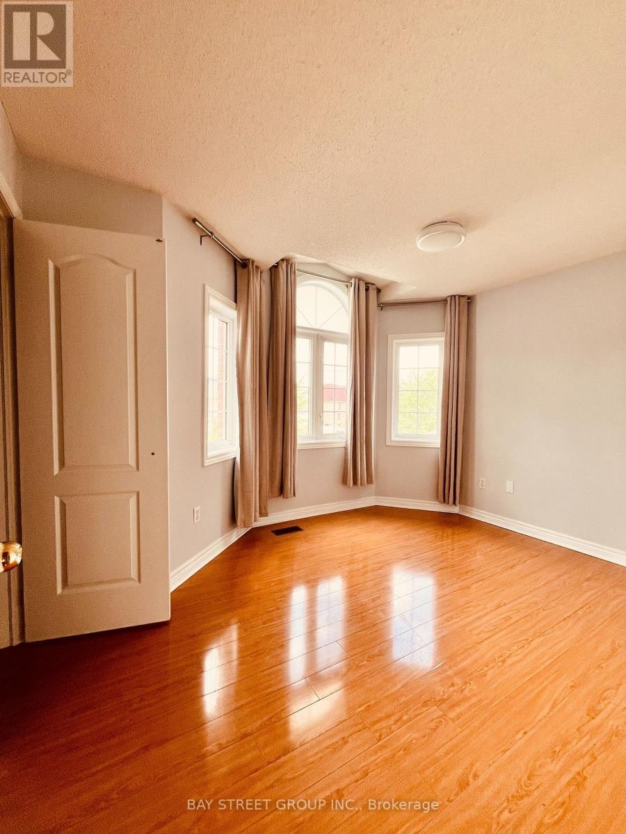 43 Avenida Street, Markham, ON, L3S 4J6 - 9