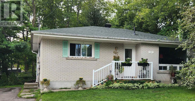 LOWER-687 Victoria Street, Midland, ON, L4R 1A9