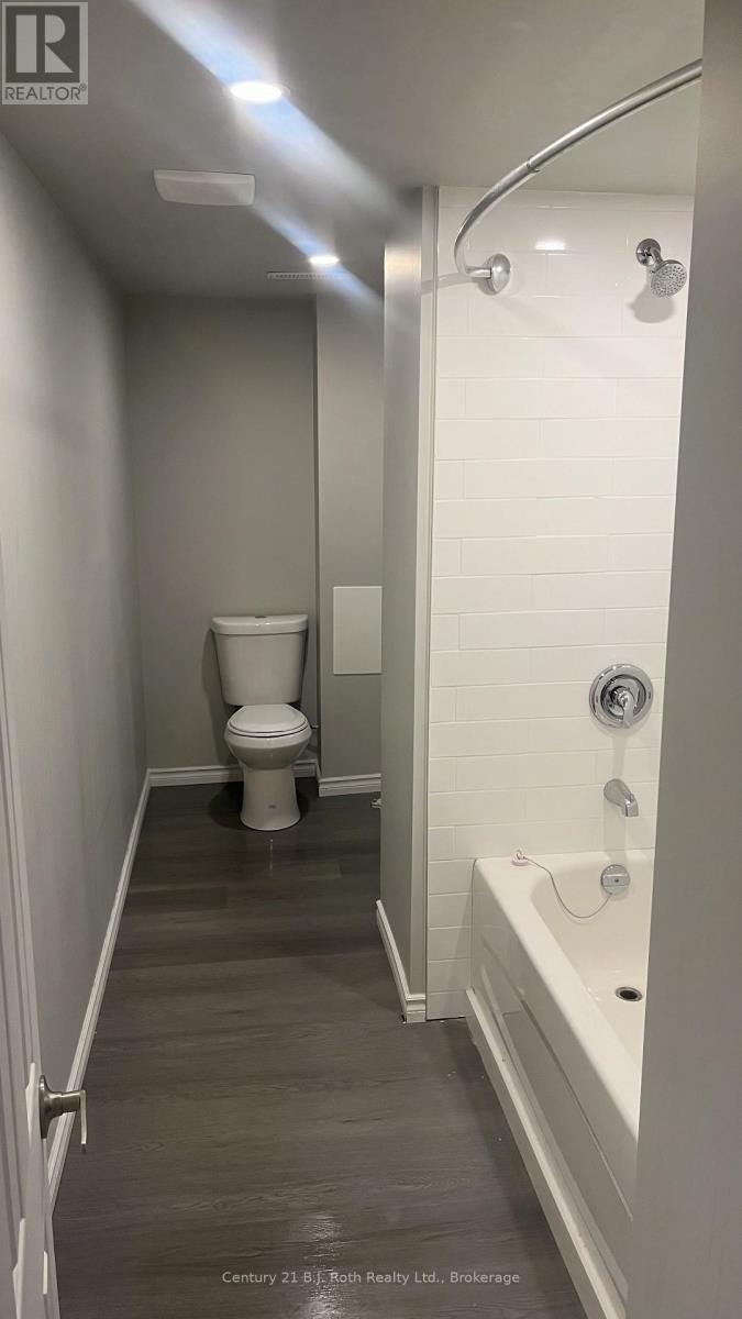 LOWER-687 Victoria Street, Midland, ON, L4R 1A9 - 7