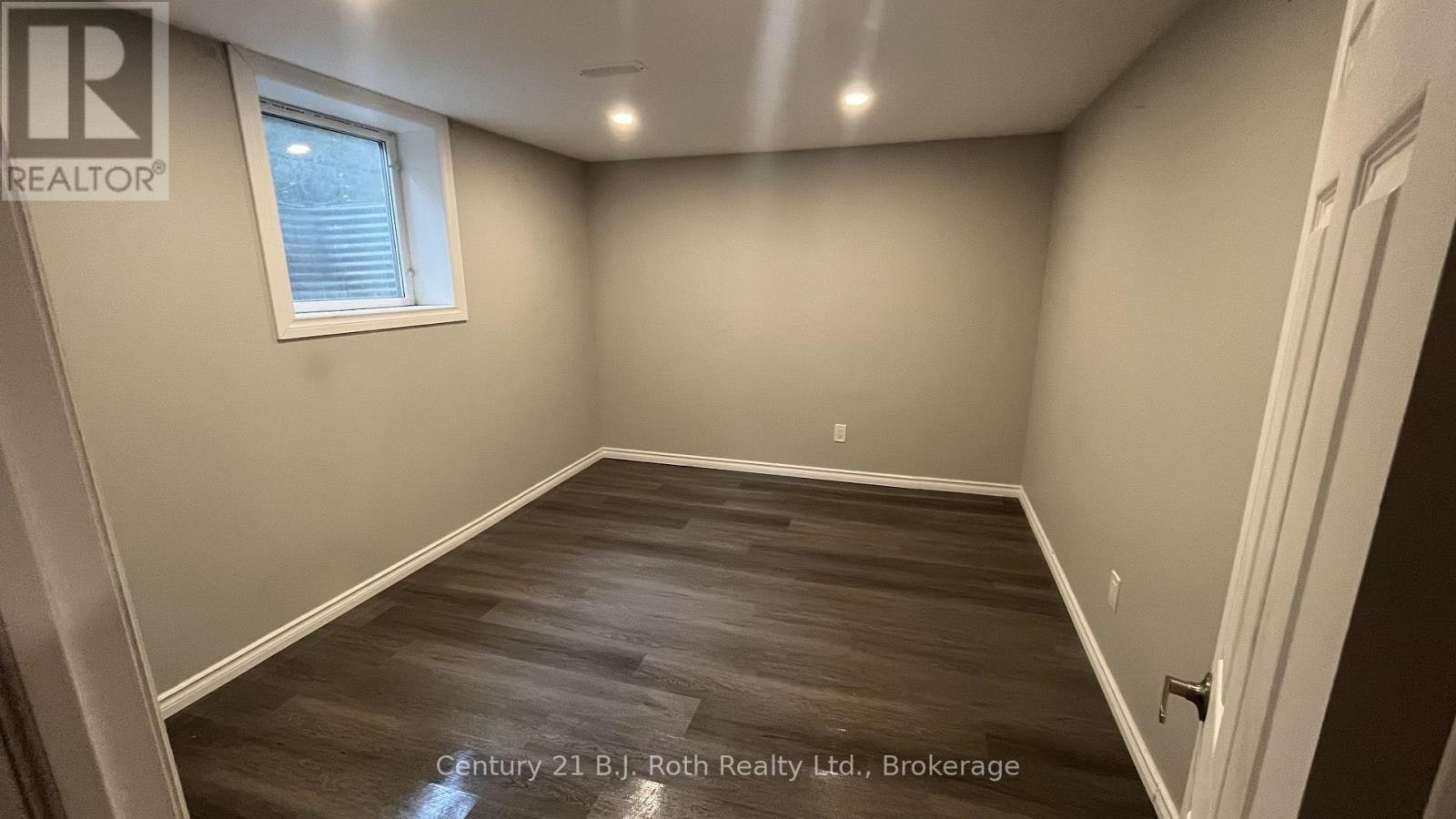 LOWER-687 Victoria Street, Midland, ON, L4R 1A9 - 5