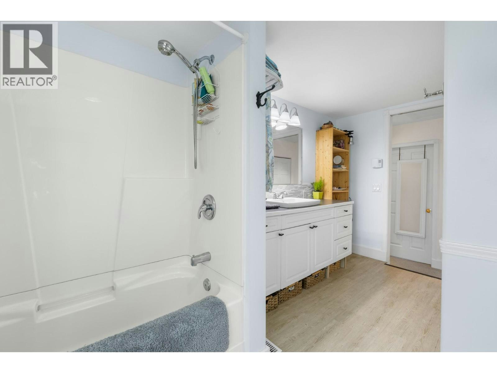 987 Garland Street, Kelowna, BC, V1Y 3M9 - 22