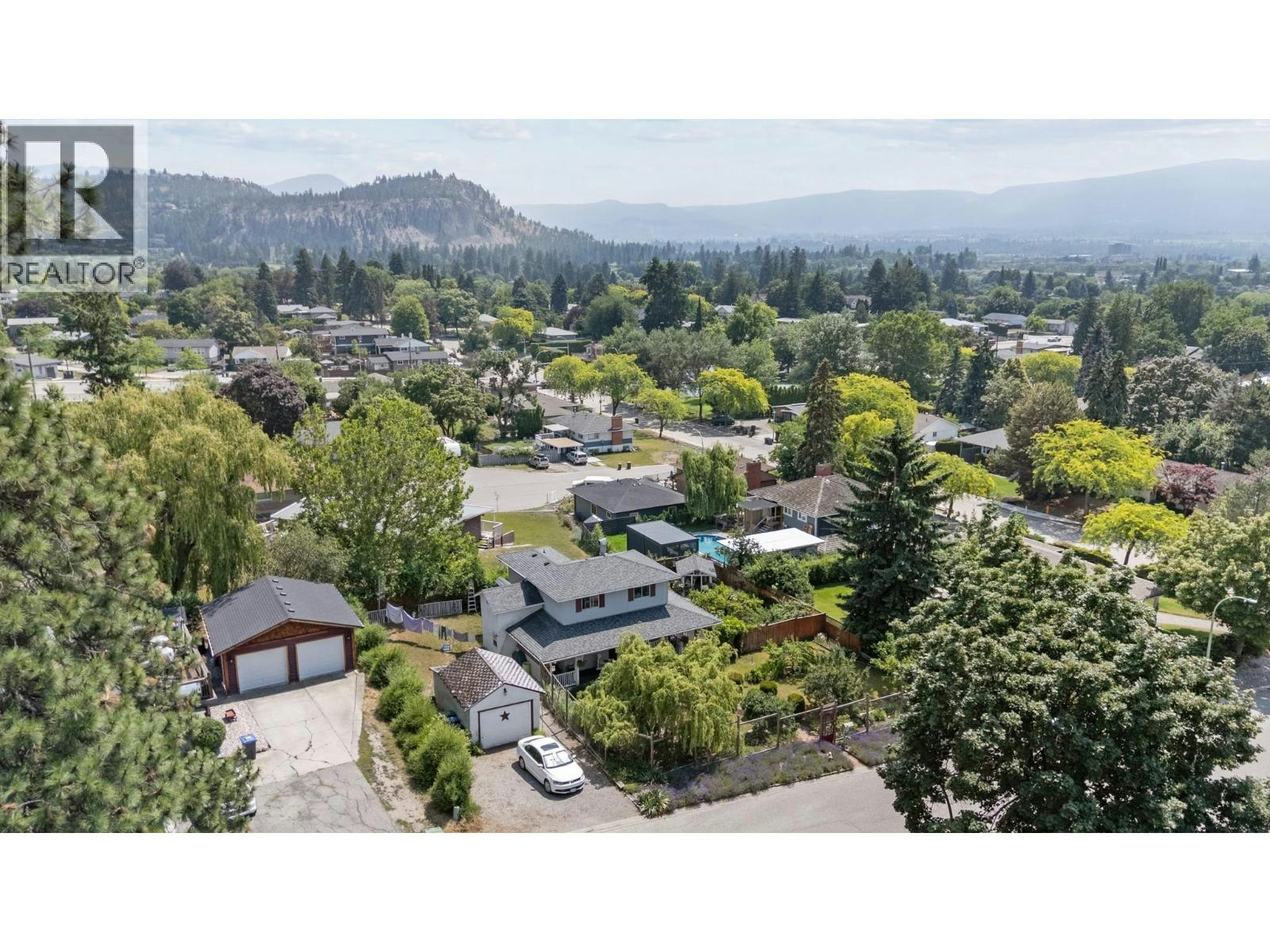 987 Garland Street, Kelowna, BC, V1Y 3M9 - 53
